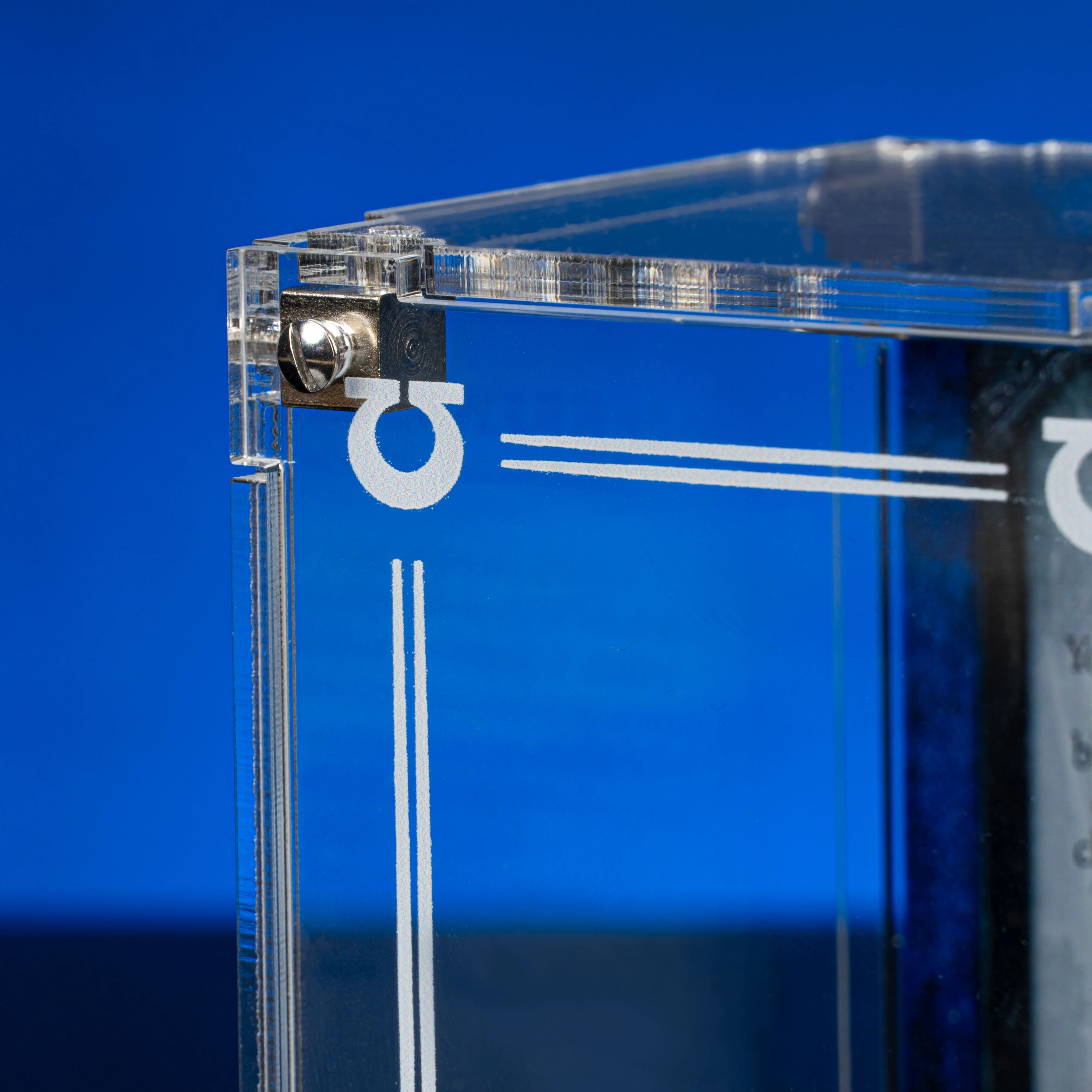 Limited Edition Display Case for Warhammer® 40,000 Ferren Areios - Image 5