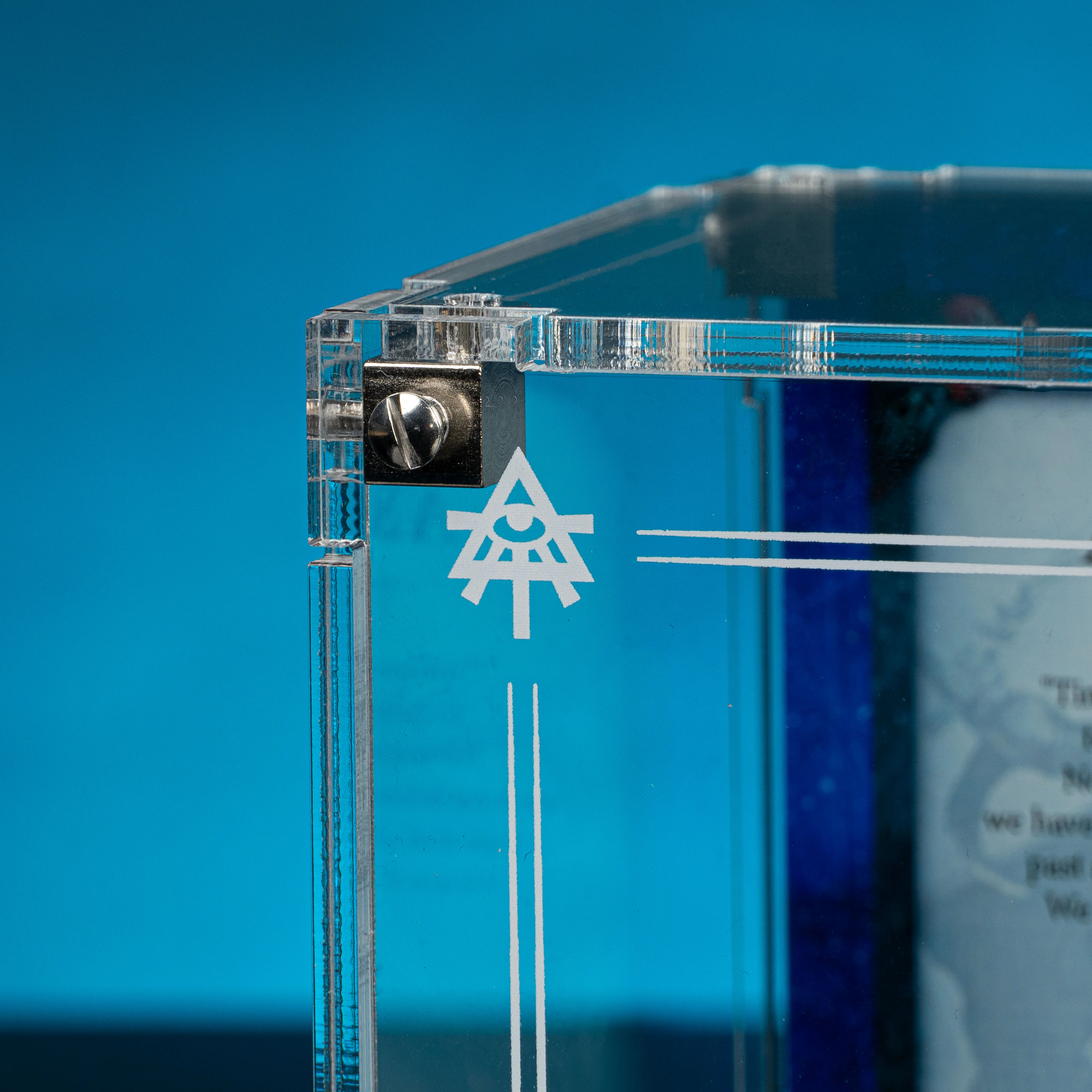 Limited Edition Display Case for Warhammer® 40,000 Fuegan - Image 5
