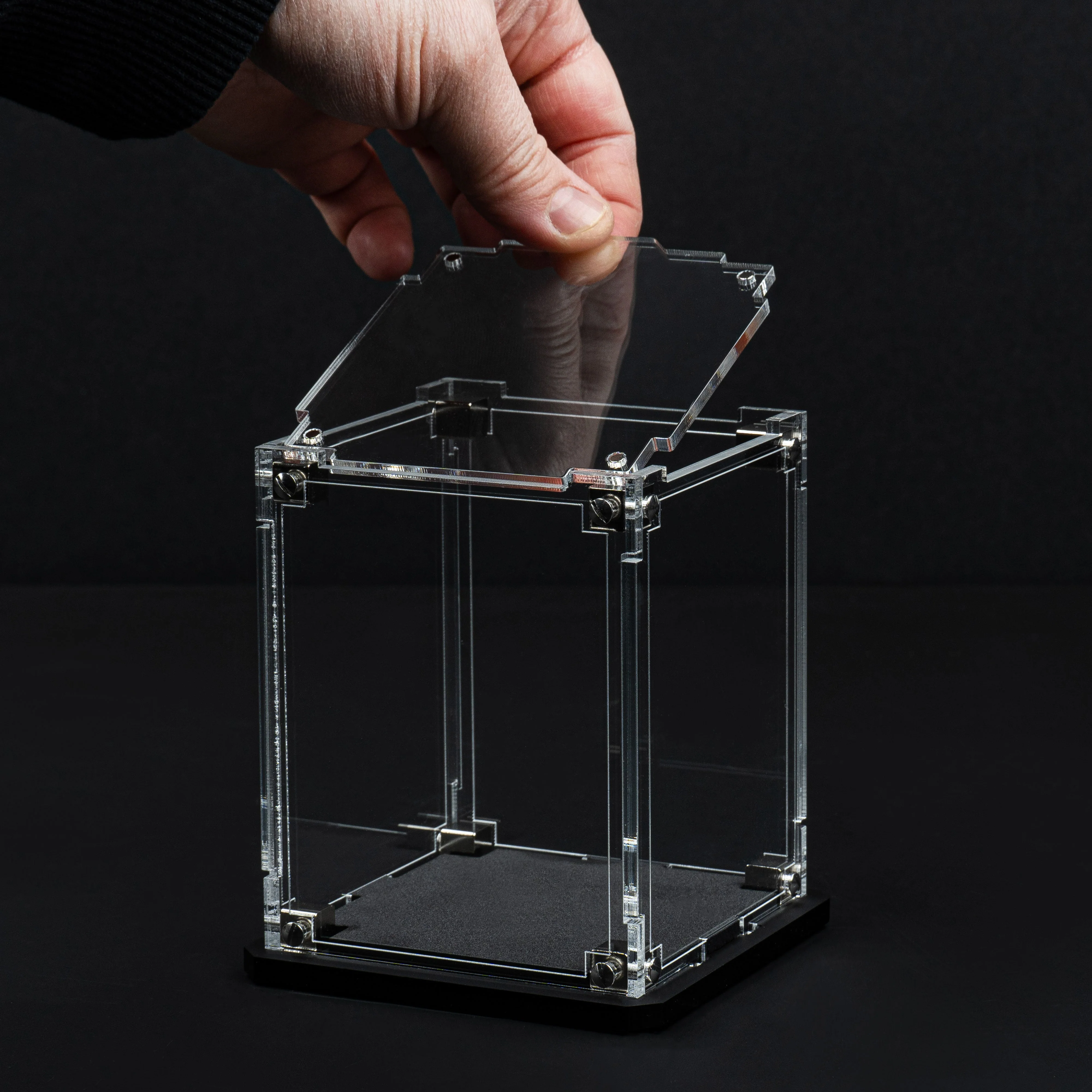Oversized Miniature Display Case for Warhammer® with Clear Background - Image 10