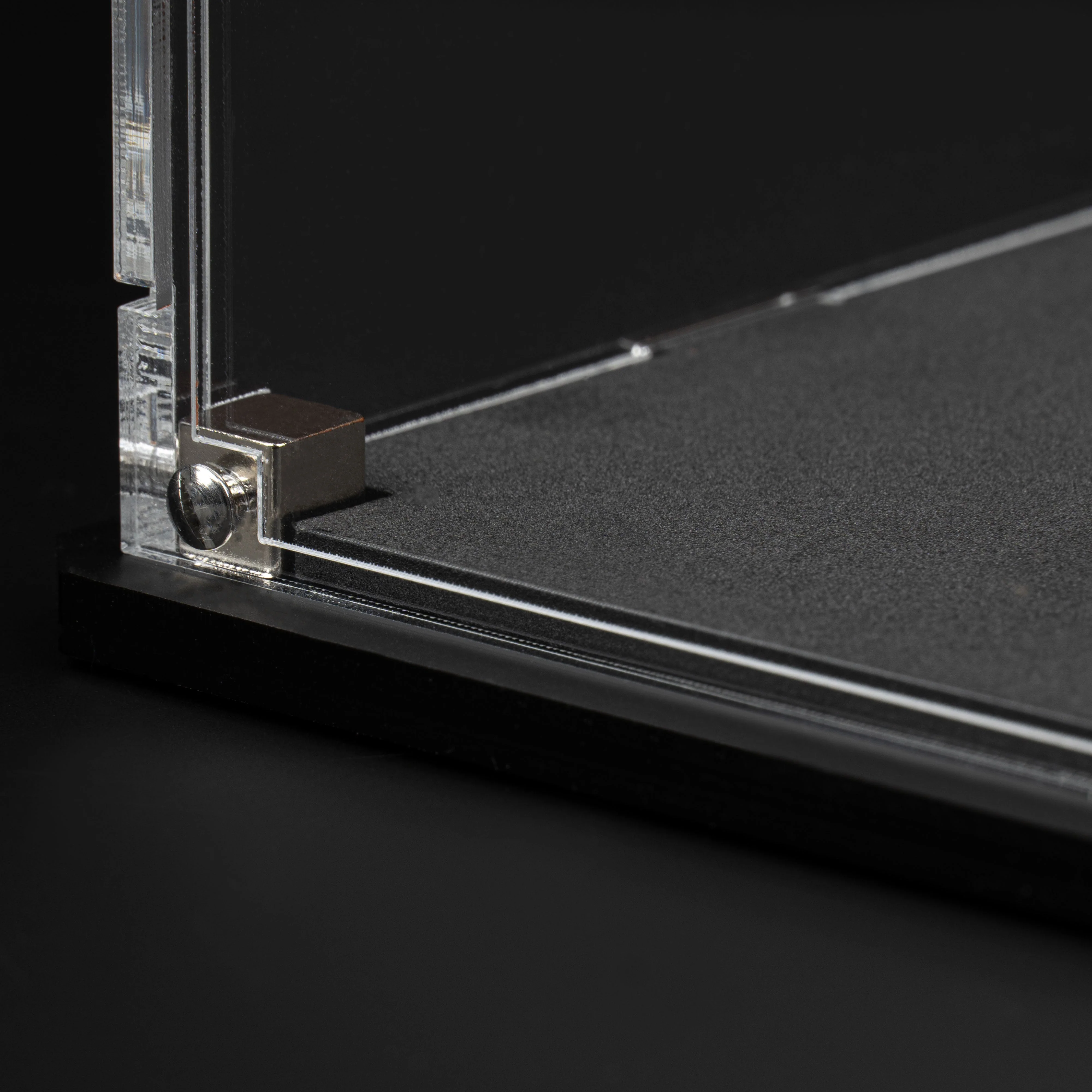 Oversized Miniature Display Case for Warhammer® with Clear Background - Image 12